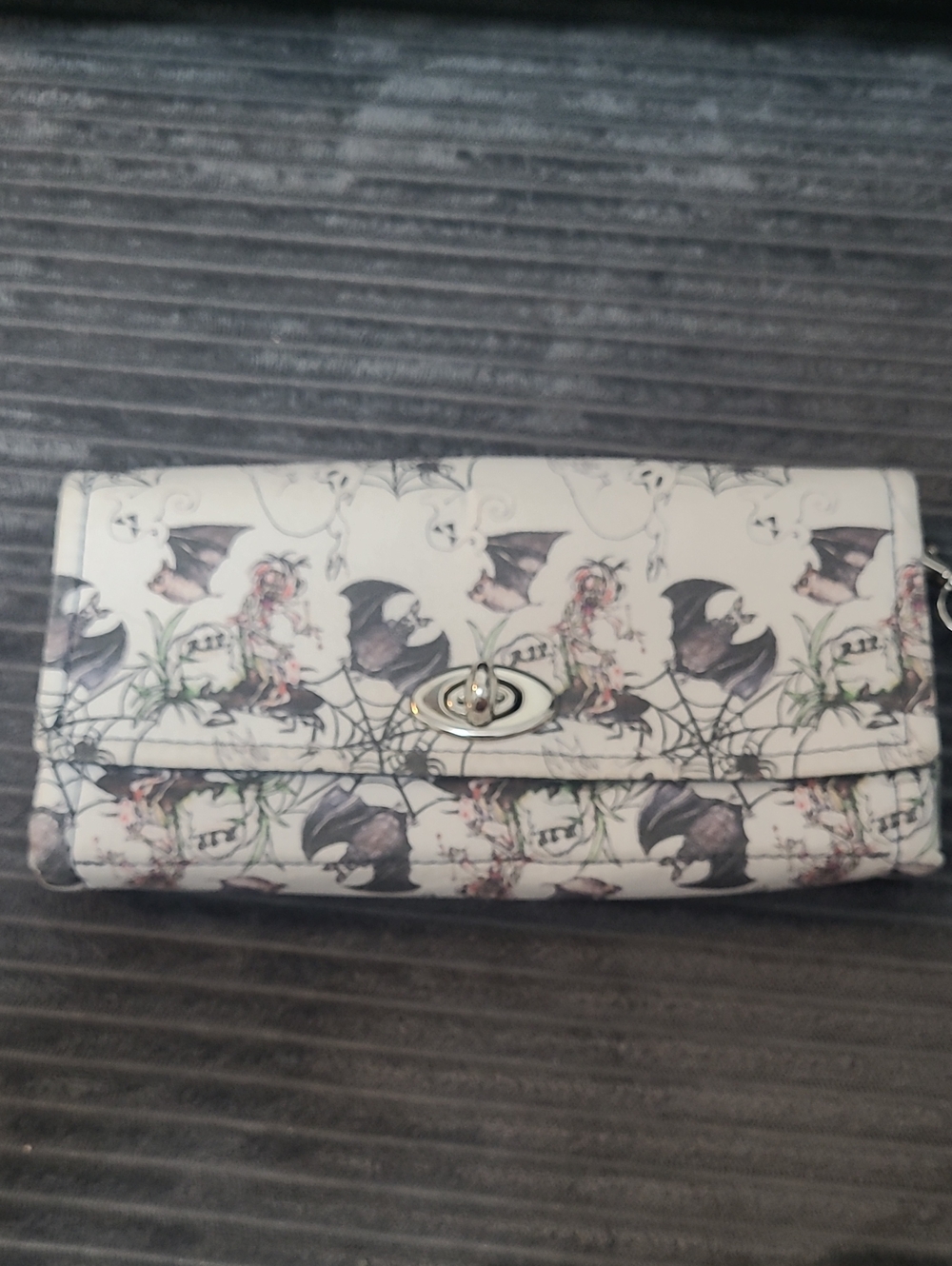 Handmade! White Bat & Web Print Women's Wallet